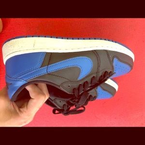 Jordan 1 Royale size 6y
